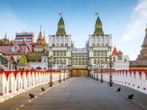 Marché d'Izmalaio, Russie