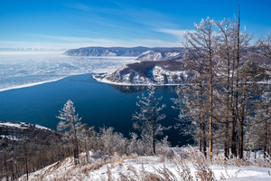 Ville de Listvyanka en Sibérie, Russie