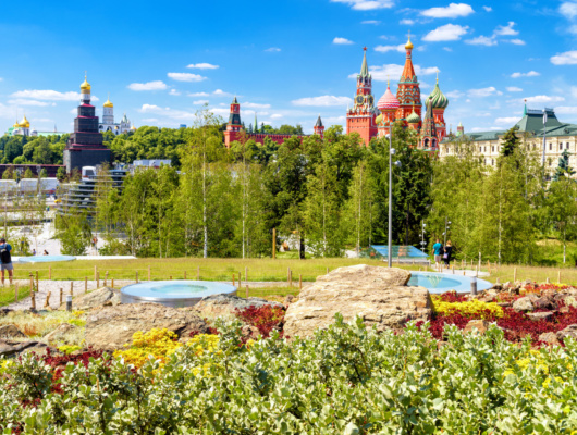 Parc du Zariadie en été, Moscou, Russie