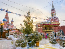 La place Rouge avec les décorations de Noel en hiver