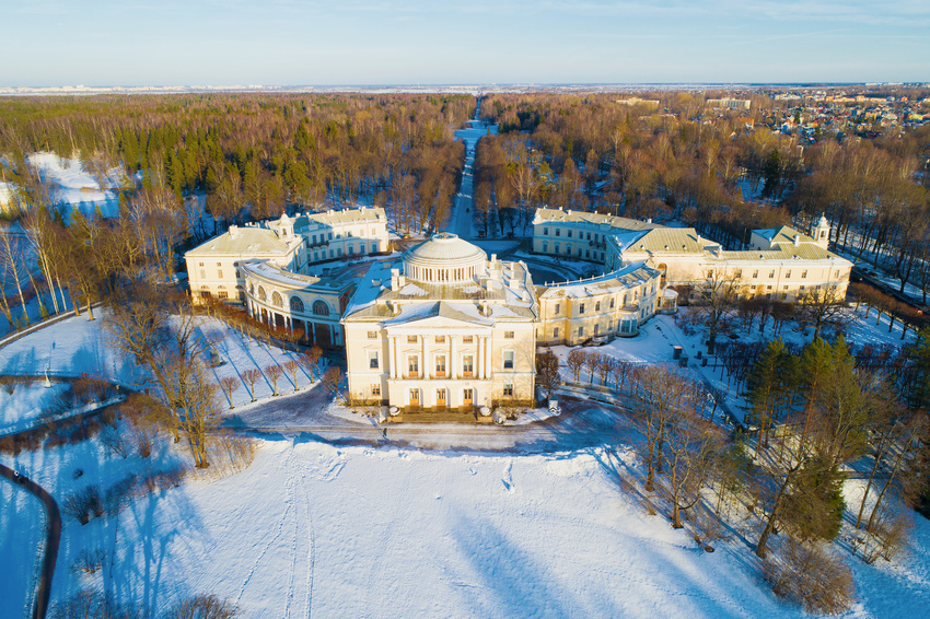 Le palais Pavlovsk en hiver, Saint-Pétersbourg